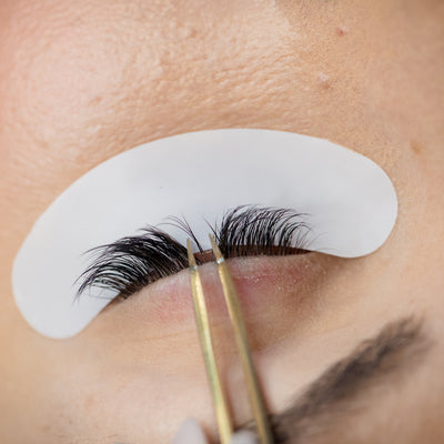 How to Find the Right Lash Artist for YOU
