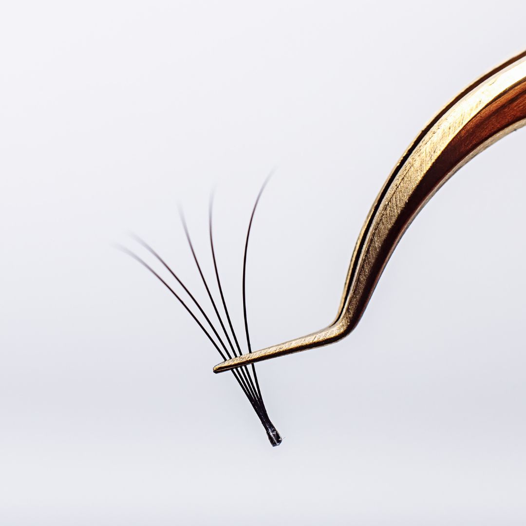 Best Lash Tweezers for Volume vs Classic Extensions: How to Choose — Lash Affair