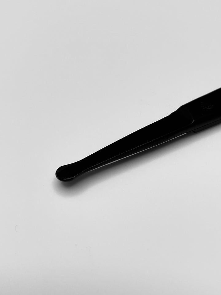 Stainless steel mini lash scissors black — side profile